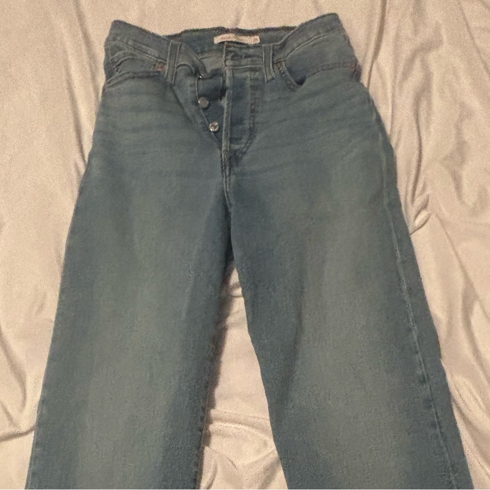 Levi’s Classic Blue Women's Jeans